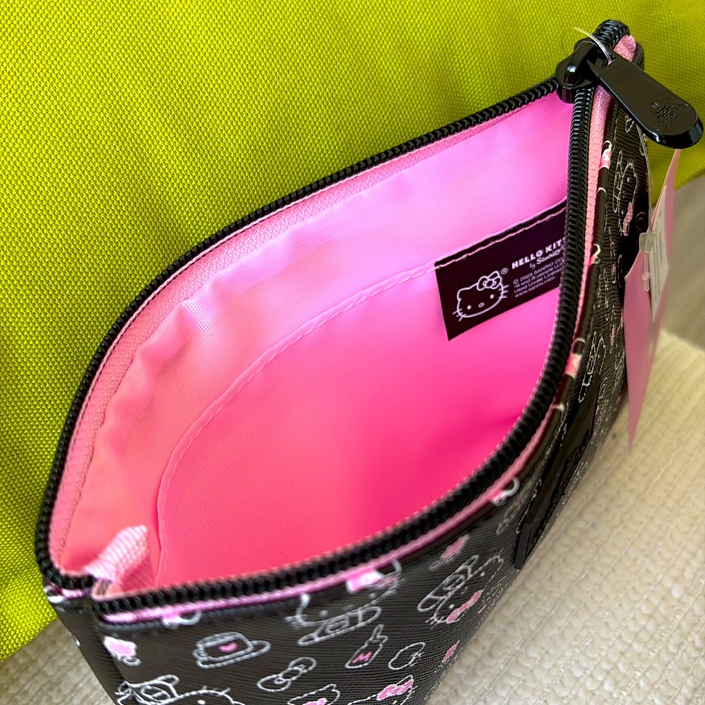 Cosmetic Slim Pouch - Picture 3 of 3